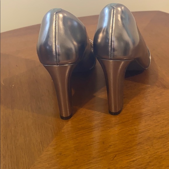 Cole Haan heels - Picture 3 of 4
